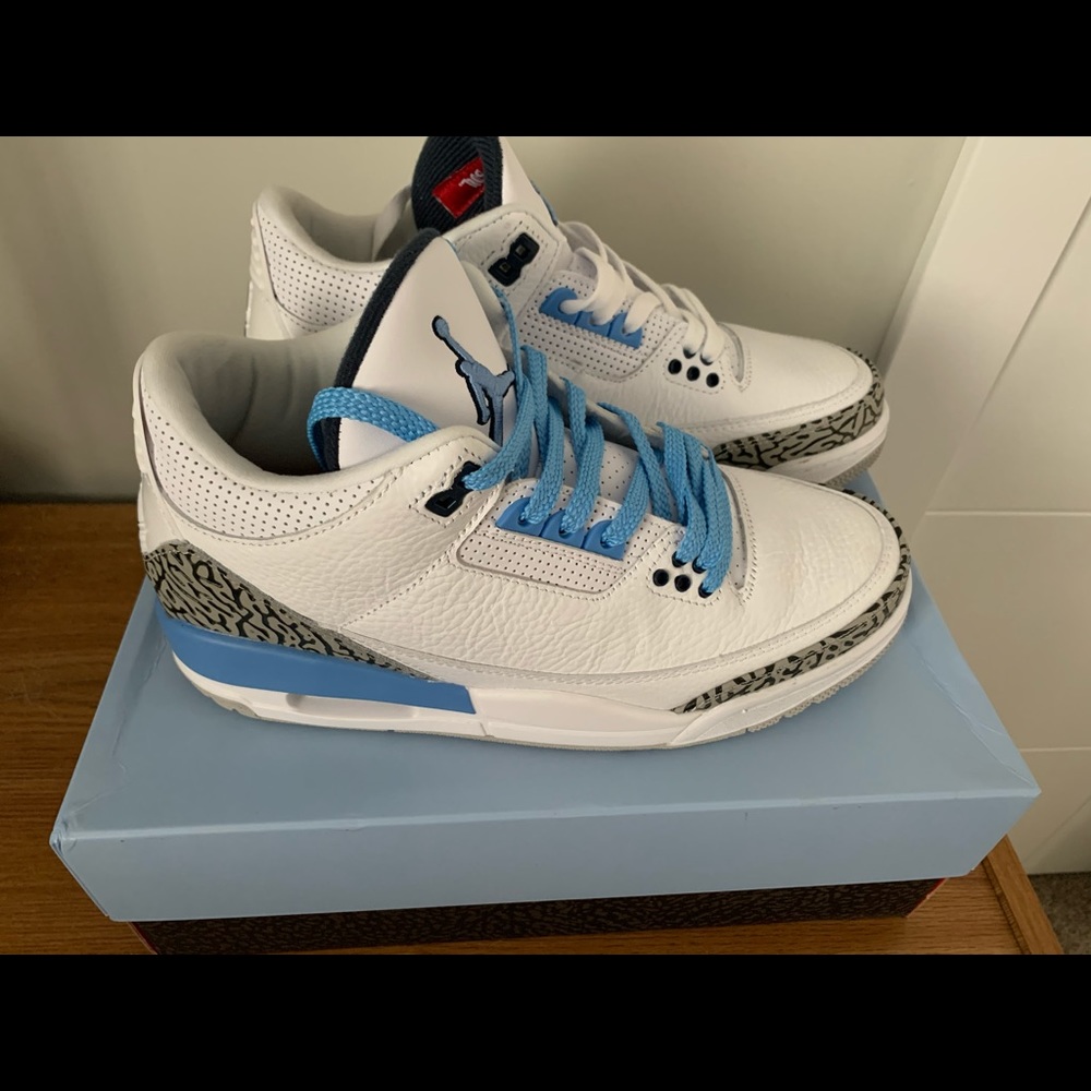 Jordan 3s unc - Picture 2 of 5